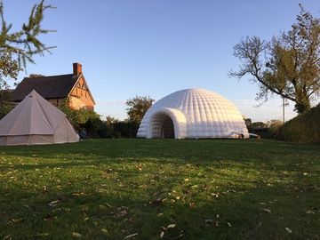 डबल लेयर Inflatable तम्बू, आउटडोर के लिए निविड़ अंधकार पीवीसी Inflatable कैम्पिंग तम्बू