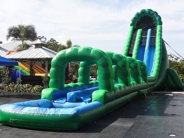 पूल के साथ 36 फीट लंबा हल्क Inflatable पानी स्लाइड ग्रीन लांग पागल गीले स्लाइड