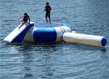 नीले आउटडोर Inflatable पानी Trampoline, झील के लिए अनुकूलित Inflatable जल खिलौने