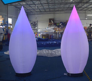 जन्मदिन की पार्टी के लिए मजेदार Inflatable विज्ञापन उत्पाद 10ft एलईडी रंग मोमबत्ती विक