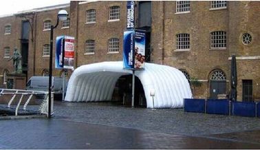 कैम्पिंग तम्बू साफ़ छत वेडिंग Inflatable तम्बू कॉमर्सियल कार छत शीर्ष तम्बू