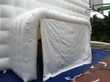 घटना / पार्टी के लिए टिकाऊ सुपर जायंट Inflatable तम्बू व्हाइट एयर बिल्डिंग संरचना
