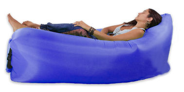 आउटडोर Inflatable खिलौने 225 * 85 सेमी फास्ट बीच सो बैगिंग आलसी लाउंज बिस्तर 14 रंग
