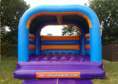 पीवीसी Tarpaulin सामग्री के साथ बच्चों पार्टी मज़ा शहर Inflatable कूदने का समय