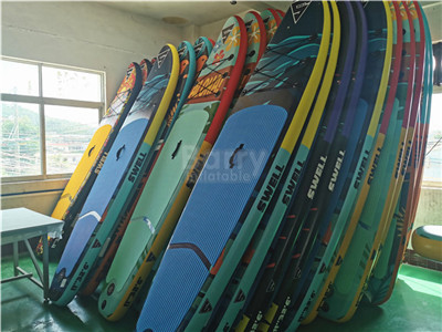 365lbs इन्फ्लेटेबल एसयूपी बोर्ड वाटर स्पोर्ट सर्फ स्टैंड अप पैडल बोर्ड अनुकूलित रंग