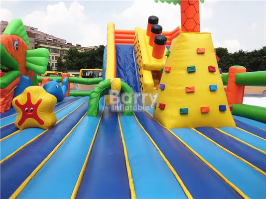 बच्चों के लिए ओईएम आउटडोर इन्फ्लेटेबल खेल का मैदान, चढ़ाई और स्लाइड कॉम्बो प्लेलैंड विशाल उछाल वाले महल