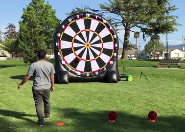 पार्क, स्क्वायर, गार्डन के लिए बॉल्स के साथ बच्चों और वयस्क विशालकाय गोलाकार गोल्फ डार्ट बोर्ड