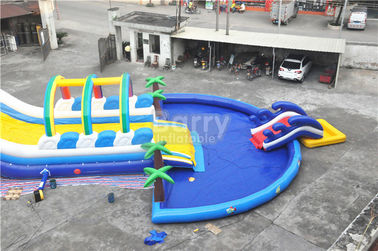 बच्चों के लिए 0.55 मिमी पीवीसी Tarpaulin विशालकाय Inflatable स्लाइड, 1 - 3 साल की वारंटी