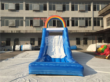बच्चों के लिए योग्य इंद्रधनुष Inflatable जल स्लाइड, विशालकाय Inflatable खेल का मैदान
