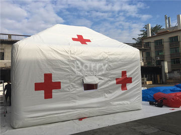 लोगो प्रिंटिंग के साथ व्हाइट रेड क्रॉस आउटडोर मेडिकल Inflatable तम्बू पदोन्नति