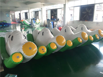 गरम गर्मी में पूल के लिए 3 * 2 * 1.5 मीटर हरा Inflatable Seesaw / उड़ा खिलौने