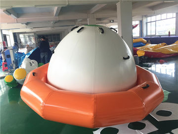 गर्मियों के लिए डबल ट्रिपल सिलाई Inflatable जल खिलौने, शनि यूएफओ उड़ाओ