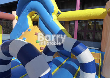 गुणवत्ता आश्वासन के साथ मनोरंजन पार्क समुद्री डाकू जहाज Inflatable बच्चा खेल का मैदान