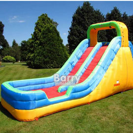 EN14960 किराए के लिए बच्चों के पिछवाड़े Inflatable पानी स्लाइड के लिए Inflatable पानी स्लाइड