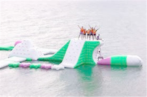 गर्म गर्मी के लिए आउटडोर Inflatable फ्लोटिंग वॉटर पार्क गेम्स / Inflatable सागर वॉटरपार्क