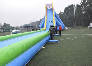 वयस्क आकार के लिए टिकाऊ लंबे विशालकाय Inflatable पानी स्लाइड 60 * 15 * 12 मी