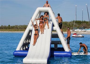 उच्च कक्षा विशालकाय Inflatable पानी स्लाइड, समुद्रतट के लिए Inflatable फ्लोटिंग पानी स्लाइड