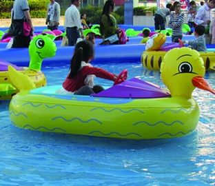 EN71 बच्चों के पानी के खेल मोटरसाइकिल Inflatable बम्पर नाव बैटरी के साथ