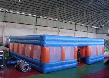 0.55 मिमी पीवीसी बच्चों के खेल का मैदान Inflatable आउटडोर खेलों भूलभुलैया EN14960 उड़ाओ