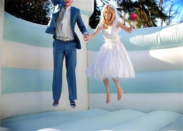 बिक्री के लिए सफेद और नीले रंग के रंगीन बाउंसर, वेडिंग Inflatable बाउंसर