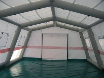 पारंपरिक व्हाइट अस्पताल रंग Inflatable तम्बू, 0.65 मिमी पीवीसी Inflatable आपातकालीन तम्बू