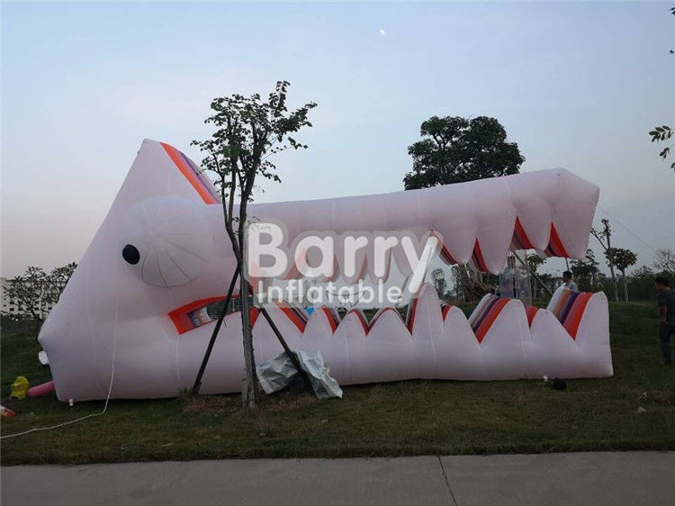 ईवेंट सफेद रंग के लिए वाणिज्यिक ऑक्सफोर्ड क्लॉथ एलईडी Inflatable विज्ञापन उत्पाद