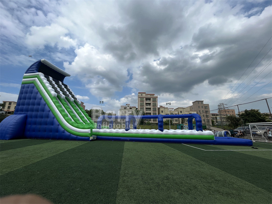 वाणिज्यिक ग्रेड कस्टम बनाया 30x9x13m लहर विशाल inflatable पानी स्लाइड बच्चों के लिए वयस्कों गर्म में 5 किमी inflatable रन