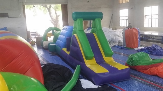 पूल पर व्यक्तिगत inflatable पानी बाधा पाठ्यक्रम / कस्टम लोगो के साथ inflatable रन
