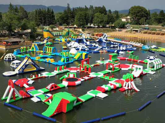 अनुकूलित पीवीसी inflatable पानी मज़ा और विशेष अवसरों के लिए फ्लोटिंग वाटर पार्क