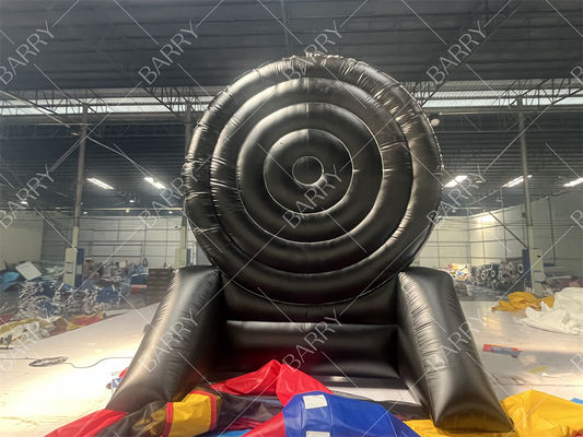 4.5 मीटर ऊँचाई वाला उच्च गुणवत्ता वाला इन्फ्लेटेबल फुटबॉल डार्ट्स, इन्फ्लेटेबल सॉकर डार्ट्स, वेल्क्रो बॉल्स के साथ फुट डार्टबोर्ड