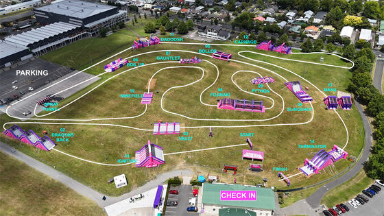 एनएल लार्ज इन्फ्लेटेबल ऑब्सटेकल कोर्स इन्फ्लेटेबल 5K ऑब्सटेकल रनिंग रेस