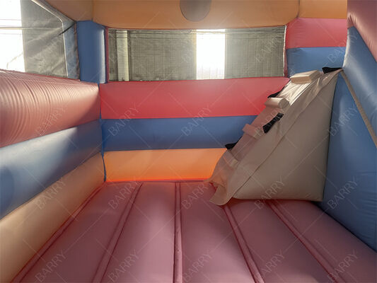 गुलाबी और नीला राजकुमारी पेस्टल कैसल इन्फ्लेटेबल बाउंस हाउस स्लाइड के साथ