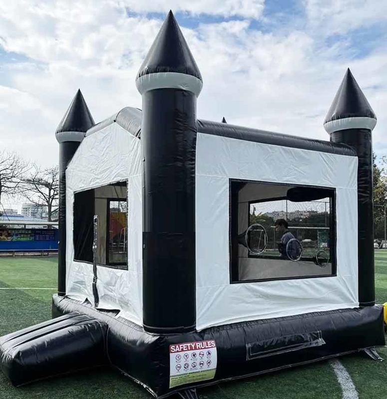 इनडोर/आउटडोर ब्लैक एंड व्हाइट टक्सिडो बाउंस हाउस पार्टी के लिए inflatable वाटर स्लाइड