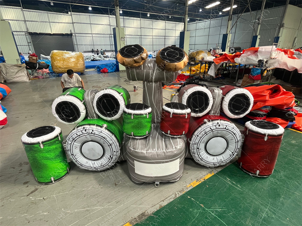 बीट्स के साथ रॉक आउट इंटरैक्टिव प्ले सिस्टम संगीत कार्यक्रम के लिए IPS inflatable ड्रम खेल