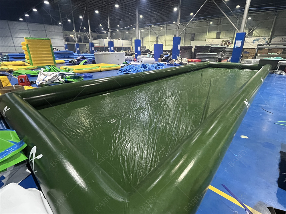 पारिवारिक उपयोग फोल्डेबल पार्क वाटर बॉल गेम ग्रीन inflatable पानी के पूल के लिए पैडल नाव