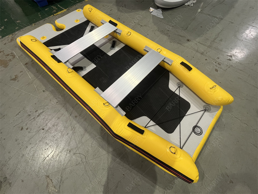 छोटा कयाक inflatable पीवीसी पावर नौकायन Ce हल्के वजन कैटामरान नौकायन Hypalon inflatable boat कैटामरान