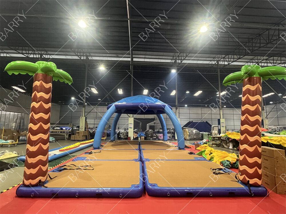 समुद्री जल और पानी में तैरने वाले बनस के लिए कस्टम डिज़ाइन किए गए इन्फ्लेटेबल फ्लोटिंग प्लेटफॉर्म टेंट के साथ