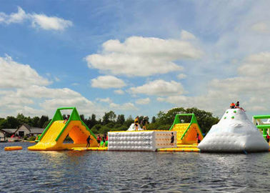 सागर के लिए निविड़ अंधकार Inflatable जल पार्क, फ़्लोटिंग जल पार्क उपकरण खरीदें