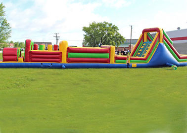 लंबे आउटडोर आक्रमण पाठ्यक्रम / निविड़ अंधकार सामग्री के साथ inflatable बाधा कोर्स