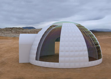 नवीनतम सफेद और काले कैनवास / पीवीसी निविड़ अंधकार Inflatable कस्टम लोगो