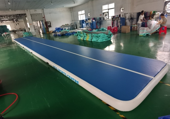 DWF 1.2mm प्लेटो इन्फ्लेटेबल जिम्नास्टिक टम्बल मैट्स एयर ट्रैक 15*2*0.2m