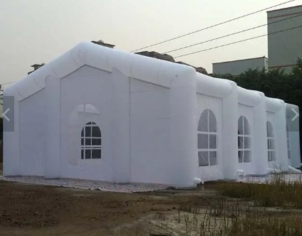 पार्टी पीवीसी आउटडोर जाइंट इवेंट कैंपिंग टेंट के लिए वाटरप्रूफ इन्फ्लेटेबल क्यूब टेंट