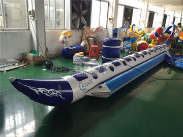 2 ~ 10 लोग एयर वेल्डेड Inflatable जल खिलौने केला नाव ट्यूब लौ प्रतिरोध