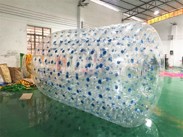 पीवीसी Tarpaulin Inflatable जल खिलौने, ओर्ब जल रोलर बॉल 2.4 * 2.2 * 1.8 एम