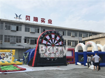 फुटबॉल सॉकर शूटिंग के लिए इंटरएक्टिव पार्टी गेम Inflatable डार्ट बोर्ड