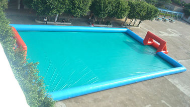लग्रे Tarpaulin Inflatable खेल खेल, ब्लू रंग Inflatable फुटबॉल कोर्ट / फील्ड