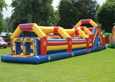 EN14960 के साथ निविड़ अंधकार पीवीसी पिछवाड़े वयस्क Inflatable बाधा कोर्स