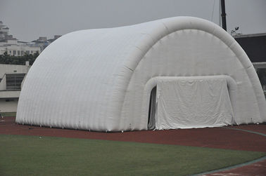 घटना 40 × 15 मीटर के लिए पेशेवर आउटडोर सफेद पीवीसी Inflatable खेल तम्बू