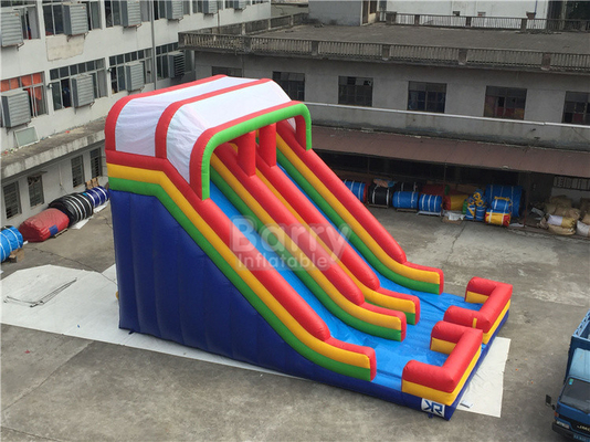बच्चों के खेल के मैदान के लिए पीवीसी तिरपाल इंद्रधनुष डबल लेन Inflatable पानी स्लाइड