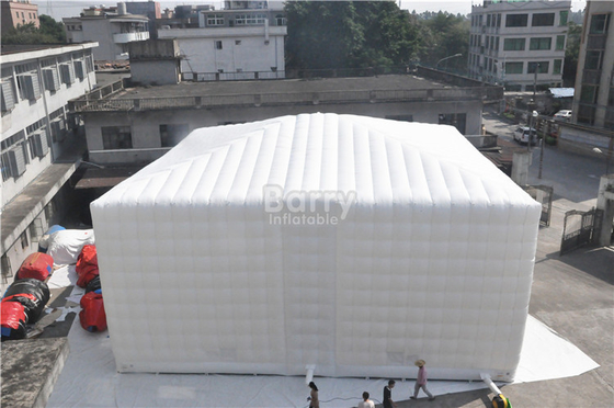 आपदा राहत के लिए फायर प्रूफ व्हाइट स्क्वायर इन्फ्लेटेबल क्यूब टेंट